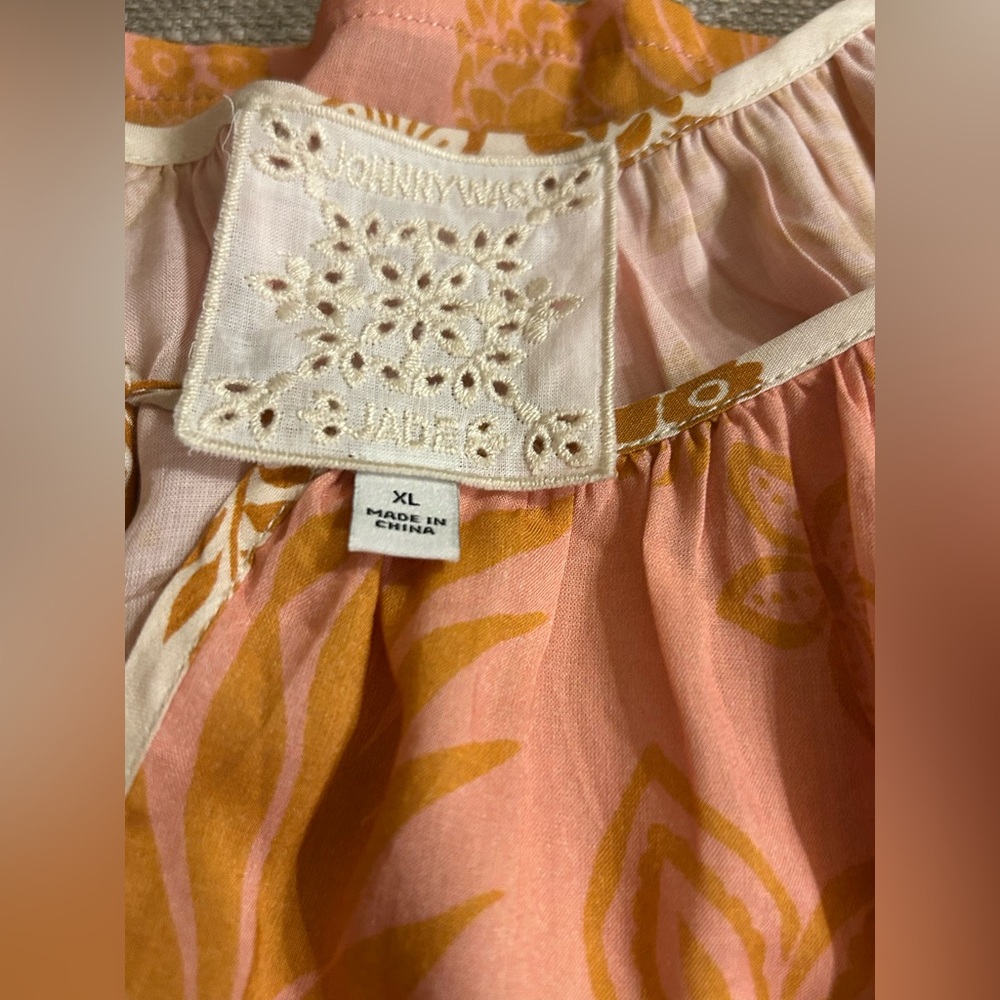 Johnny Was Waimea Mixed Peasant Top. - Picture 7 of 7